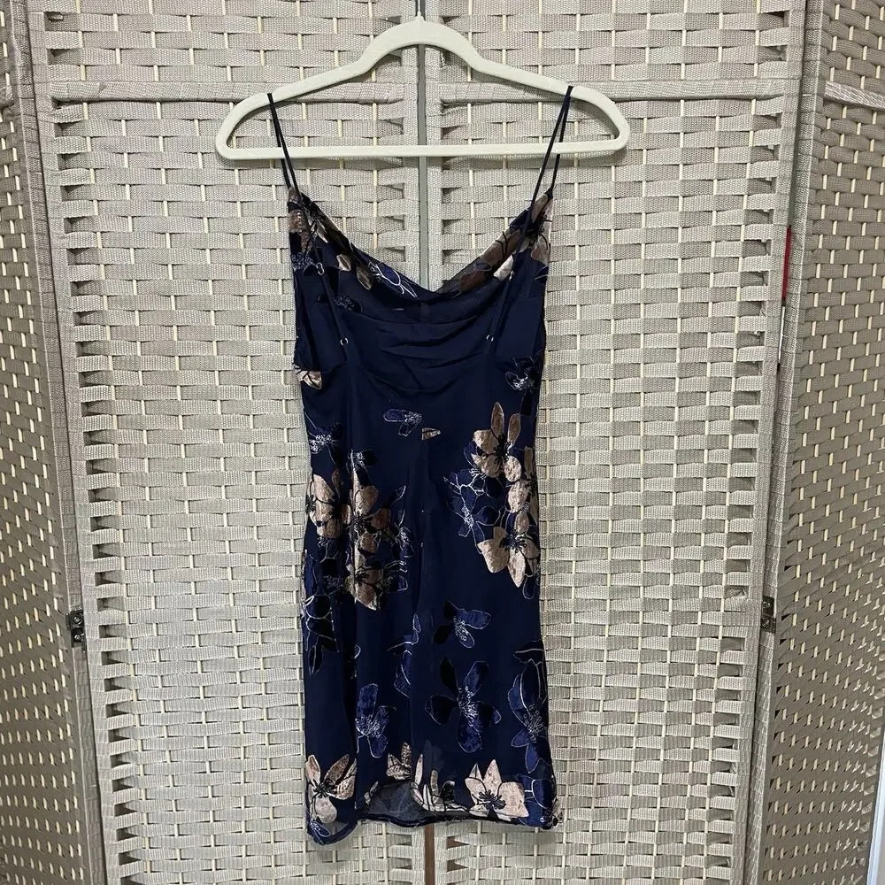 Saints + Secrets Strappy Mini Slip Dress Size S Navy Velvet Burnout Lined NEW - Picture 2 of 12